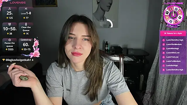 Snapshot of KindKristy chatting on 01.07.25 KindKristy online show from 01.07.25