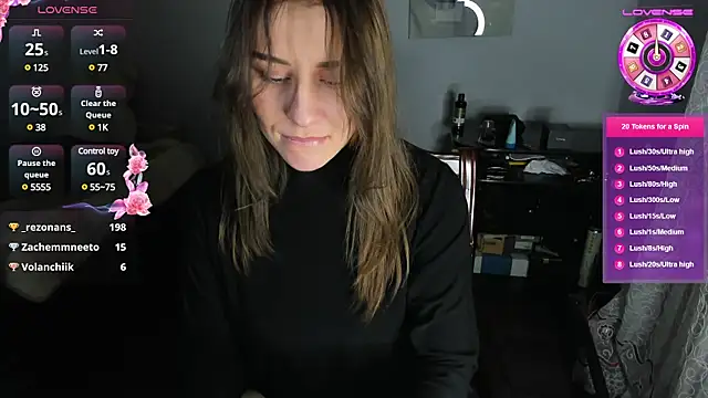 Snapshot of KindKristy chatting on 01.11.25 KindKristy online show from 01.11.25