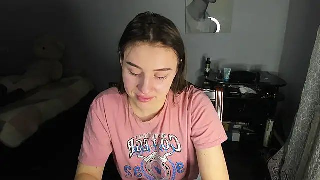 Snapshot of KindKristy chatting on 01.13.25 KindKristy online show from 01.13.25