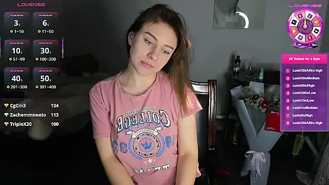 Snapshot of KindKristy chatting on 02.03.25 KindKristy online show from 02.03.25