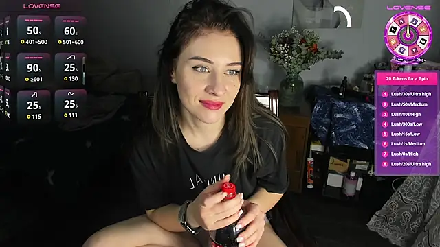 Snapshot of KindKristy chatting on 02.17.25 KindKristy online show from 02.17.25