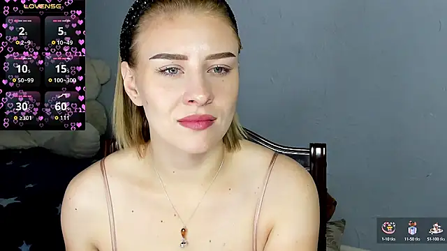 Snapshot of KindKristy chatting on 09.14.25 KindKristy online show from 09.14.25