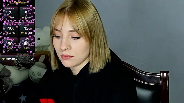 Snapshot of KindKristy chatting on 09.18.25 KindKristy online show from 09.18.25