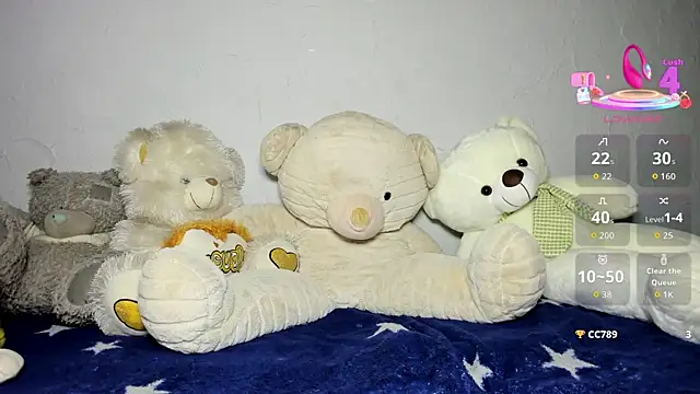 Snapshot of KindKristy chatting on 09.29.25 KindKristy online show from 09.29.25