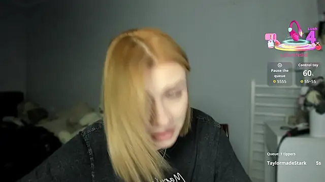 Snapshot of KindKristy chatting on 11.16.25 KindKristy online show from 11.16.25