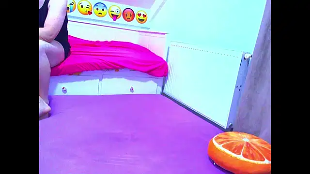 evehotty online show from 11.30.25