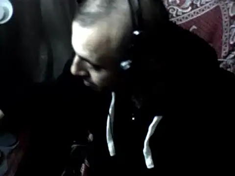 Snapshot of big_heart chatting on 12.15.24 big heart online show from 12.15.24