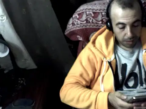 Snapshot of big_heart chatting on 02.28.25 big heart online show from 02.28.25