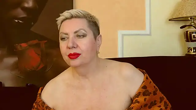 LadyPosh online show from 01.24.25