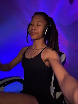 Snapshot of thebrattygoddess chatting on 12.19.24 thebrattygoddess online show from 12.19.24