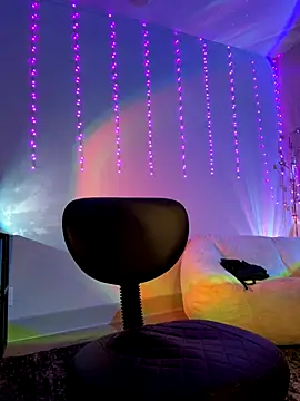 Snapshot of thebrattygoddess chatting on 10.18.25 thebrattygoddess online show from 10.18.25