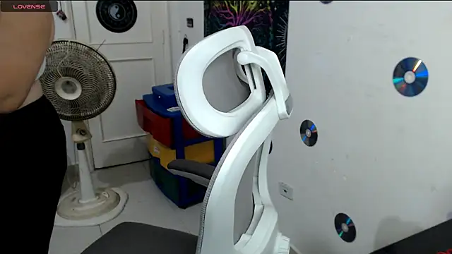 xherry horny online show from 11.11.25