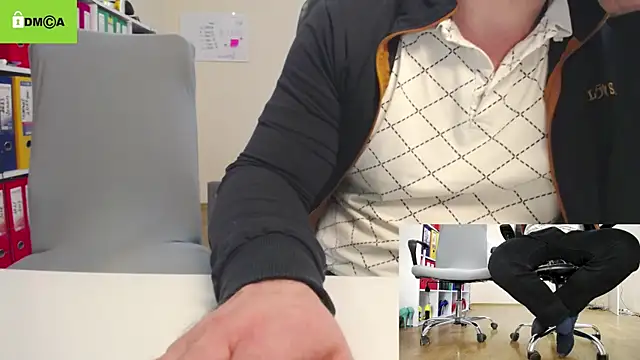 Snapshot of secret-office chatting on 02.24.25 secret-office online show from 02.24.25