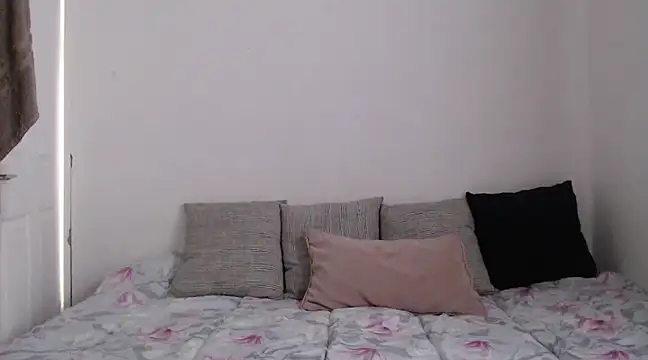 Indianbloom- online show from 01.22.25