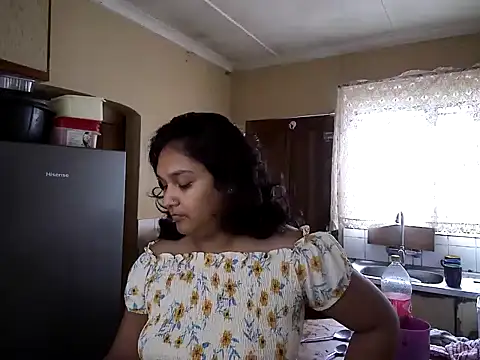 Indianbloom- online show from 09.14.25