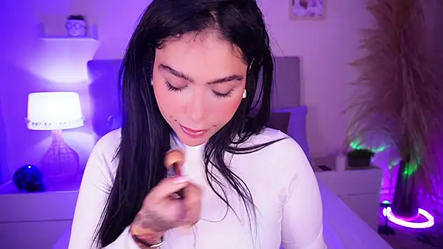 Snapshot of curvyliciousss chatting on 12.29.24 curvyliciousss online show from 12.29.24