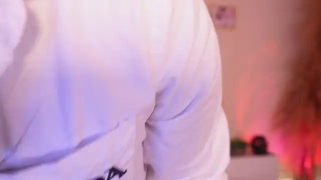 Snapshot of curvyliciousss chatting on 09.16.25 curvyliciousss online show from 09.16.25