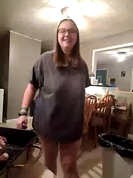 Snapshot of ZeTurtleMaster chatting on 01.01.25 ZeTurtleMaster online show from 01.01.25