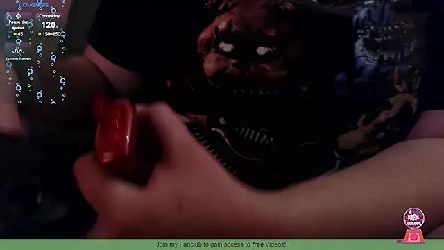 Snapshot of ZeTurtleMaster chatting on 02.22.25 ZeTurtleMaster online show from 02.22.25