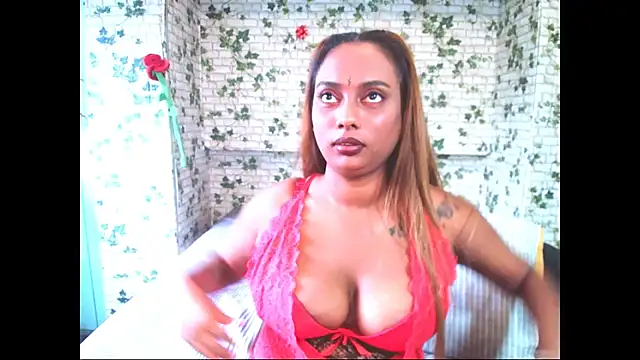 Snapshot of sexyindianchic chatting on 02.27.25 sexyindianchic online show from 02.27.25