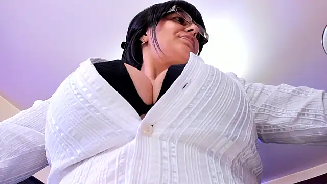 Snapshot of VICE_MASTERS chatting on 11.23.25 VICE MASTERS online show from 11.23.25