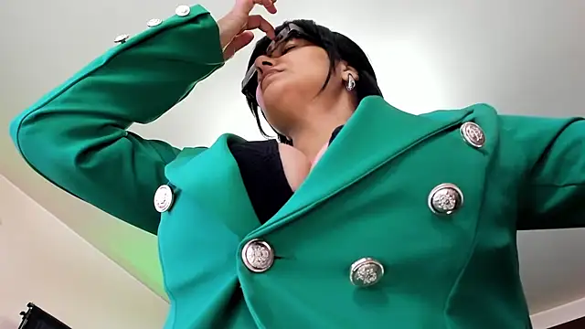 Snapshot of VICE_MASTERS chatting on 12.02.25 VICE MASTERS online show from 12.02.25