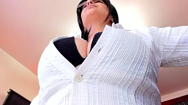 Snapshot of VICE_MASTERS chatting on 12.15.25 VICE MASTERS online show from 12.15.25