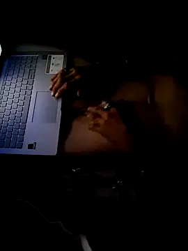 Snapshot of justinewe69 chatting on 09.20.25 justinewe69 online show from 09.20.25