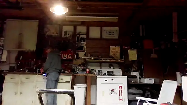 Snapshot of justinewe69 chatting on 10.23.25 justinewe69 online show from 10.23.25