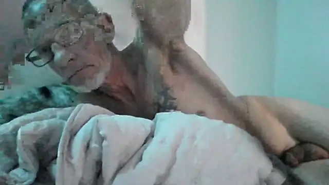 Snapshot of justinewe69 chatting on 11.06.25 justinewe69 online show from 11.06.25