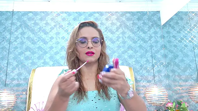 Snapshot of MarilynVega1 chatting on 10.13.25 MarilynVega1 online show from 10.13.25