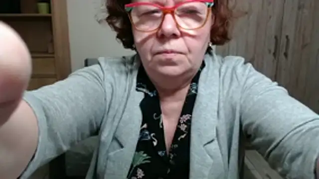 Adelewildx online show from 05.08.26
