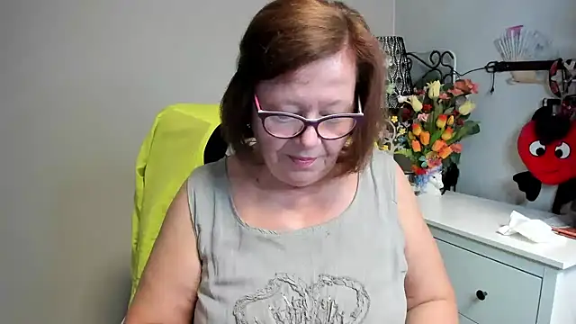 Adelewildx online show from 06.05.26