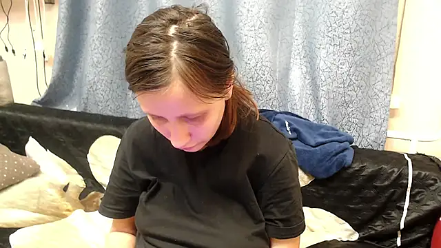 alisacucumber online show from 03.02.25