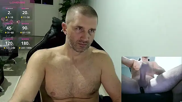 Snapshot of Maribor chatting on 09.15.25 Maribor online show from 09.15.25