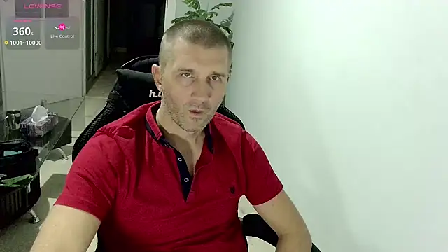 Snapshot of Maribor chatting on 10.08.25 Maribor online show from 10.08.25