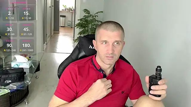 Snapshot of Maribor chatting on 10.15.25 Maribor online show from 10.15.25