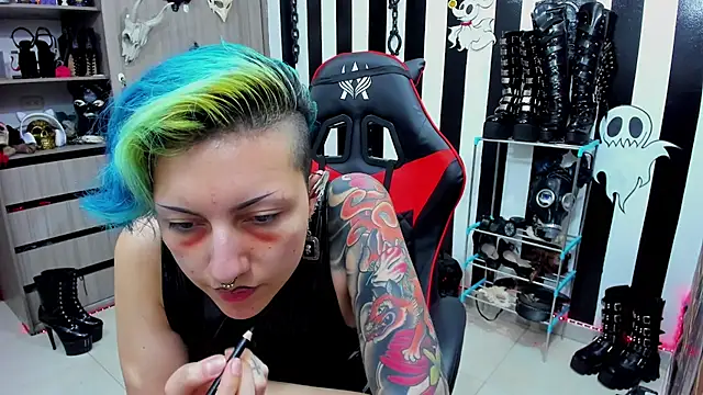 Snapshot of Mistress_Yelena chatting on 02.07.25 Mistress Yelena online show from 02.07.25