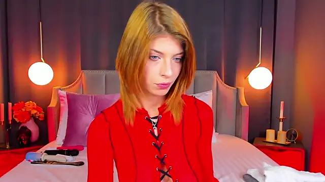 AdoraLynn online show from 11.03.25