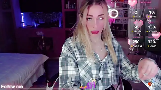 Snapshot of AnnieGOld_ chatting on 01.17.26 AnnieGOld online show from 01.17.26