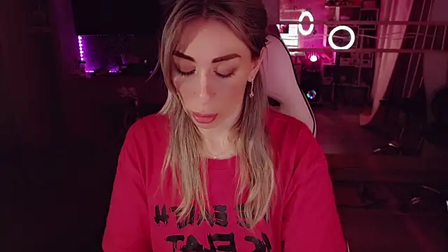 Snapshot of AnnieGOld_ chatting on 03.02.26 AnnieGOld online show from 03.02.26