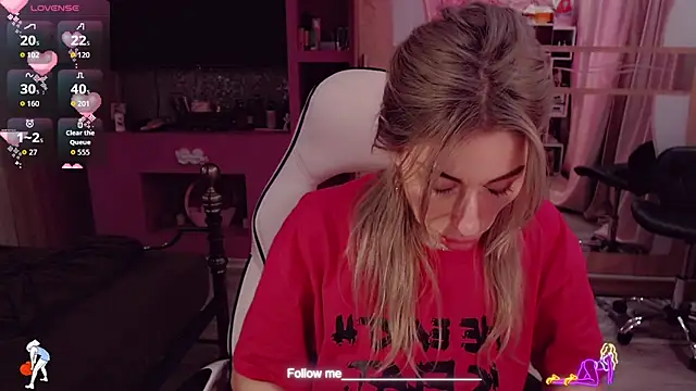 Snapshot of AnnieGOld_ chatting on 03.02.26 AnnieGOld online show from 03.02.26