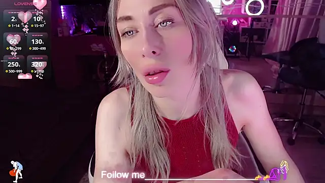 Snapshot of AnnieGOld_ chatting on 03.08.26 AnnieGOld online show from 03.08.26