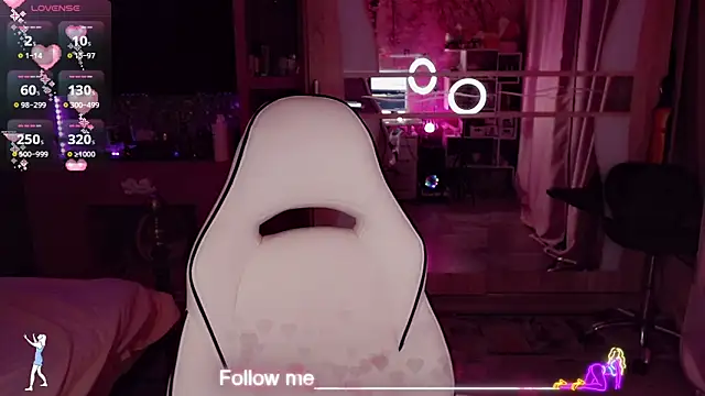 Snapshot of AnnieGOld_ chatting on 03.15.26 AnnieGOld online show from 03.15.26