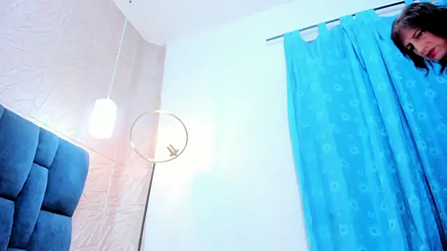 Snapshot of Rebecca_Mitchell chatting on 02.07.25 Rebecca Mitchell online show from 02.07.25