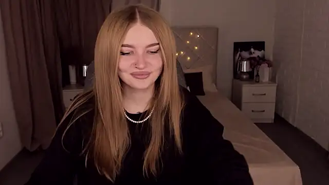 Snapshot of ViolettaLopez chatting on 01.30.25 ViolettaLopez online show from 01.30.25