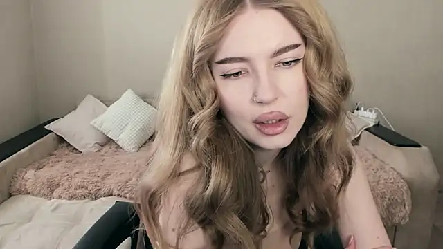 Snapshot of ViolettaLopez chatting on 03.01.25 ViolettaLopez online show from 03.01.25