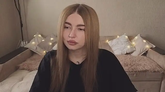 Snapshot of ViolettaLopez chatting on 09.17.25 ViolettaLopez online show from 09.17.25