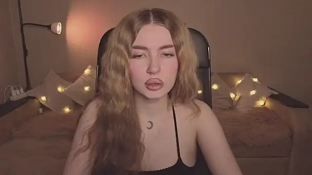 ViolettaLopez online show from 02.15.26