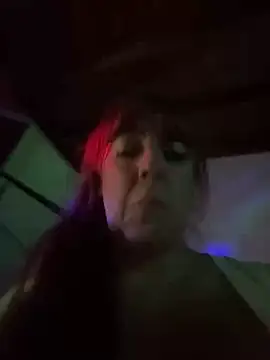 Snapshot of sofy_alone chatting on 12.24.24 sofy alone online show from 12.24.24